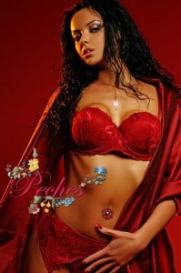फिटिंग की चड्डी और ब्रा में नंगी लडकियों के फोटो Hot Indian Bold Model wearing tight Net Bra panties Hot Women In Bra And Panties Stock Photos and Pictures