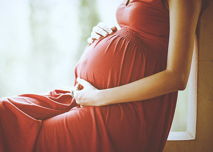 प्रेग्नेंसी में 3 बार से ज्यादा उल्टी आए, तो तुरंत करें डॉक्टर से बात