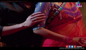 कुमुद अपने मोटे मोटे बोबे और गांड सरस्वतीचन्द्र को दिखाते हुए Jennifer winget fucking photo (16)