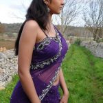 Sexy Indian girl in Blouse showing Big Boobs and Cleavage desi boobs pics hot boobs images Hot Indian Girls photos (25)