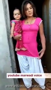 जवान माँ का बच्ची के सामने बलात्कार करते हुए Nude Images XXX pic Indian Full HD Porn (3)