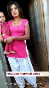 जवान माँ का बच्ची के सामने बलात्कार करते हुए Nude Images XXX pic Indian Full HD Porn (4)