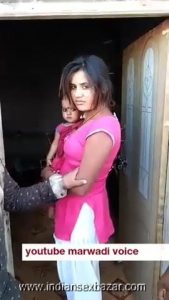 जवान माँ का बच्ची के सामने बलात्कार करते हुए Nude Images XXX pic Indian Full HD Porn (5)