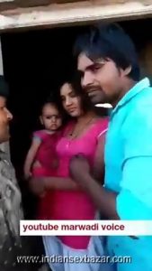 जवान माँ का बच्ची के सामने बलात्कार करते हुए Nude Images XXX pic Indian Full HD Porn (6)