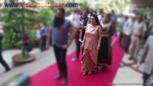 हनीप्रीत रंडी के बोबे दबा दबा कर फुला डाले फोटो में देखे सेक्स के लिये हनी प्रीत HD PORN VIDEO (2)