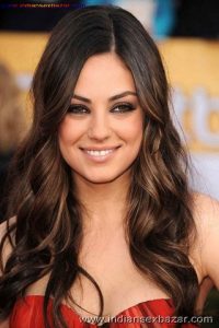 Hollywood Actress Porn Mila Kunis Full HD Nude Fucking Pic American Actress Mila Kunis Naked Removing Top Exposing Milky Boobs Mila Kunis XXX (4)