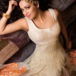 Real Life Indian Hot Girl Photo Real indian girl beauty sexy indian girls images free download (135)