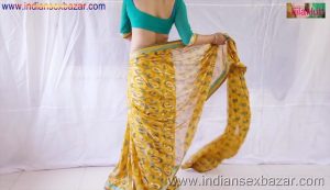 Saree Remove Pics Hot bhabhi removing Saree Blouse Petticoat Full HD Porn XXX Photos Indian HD Porn00021