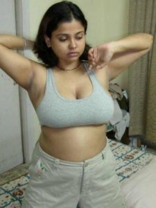 Indian Girl Naked in Bathroom Indian girl sexy boobs and chut (8)