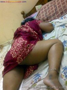 सोती हुई पत्नी के नंगे फोटो खीच कर शेयर कर रहा हु यंहा पर देखे indian wife nude (5)