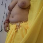 मोटे मोटे बूब्स वाली भाभी अपने मस्त इस्तानो को बोबो को दिखाते हुए नंगी Big Boobs Nude Photo Girls Nude Boobs (10)