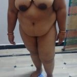 मोटे मोटे बूब्स वाली भाभी अपने मस्त इस्तानो को बोबो को दिखाते हुए नंगी Big Boobs Nude Photo Girls Nude Boobs (37)