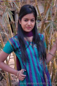 Ishita Dutta Naked Indian Pics Nude Sexy Images Ishita Dutta Possing Nude Showing Her Boobs And Pussy Lips (13)
