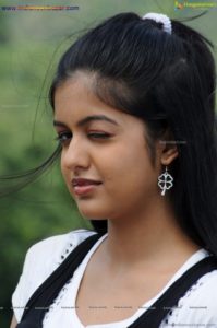 Ishita Dutta Naked Indian Pics Nude Sexy Images Ishita Dutta Possing Nude Showing Her Boobs And Pussy Lips (15)