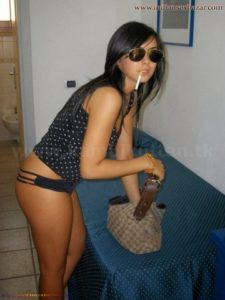 नंगी फोटो बाथरूम वाली नंगी फोटो नंगी तस्वीरें नंगी महिला की तस्वीर Nangee Photo Xxx Nude Indian Girls Pic (5)