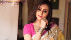 इंडियन रंडी साड़ी ब्लाउज में मोटे मोटे बोबे दीखते हुए Indian Randi In Yellow Saree Xxx (1)
