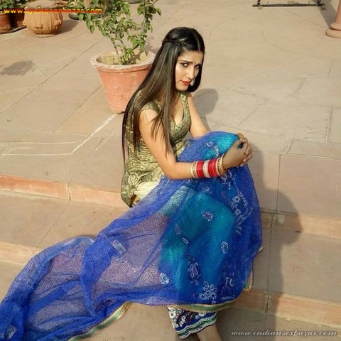 अपने गर्मा गर्म वीर्य से सपना चौधरी की चूतडो को धो डाला हिन्दी सेक्स स्टोरी (1)