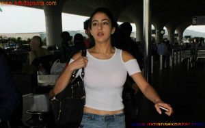 Indian Bollywood Actress Sara Ali Khan Nude Fucking XXX Naked Ass Pussy Boobs Pic (1)