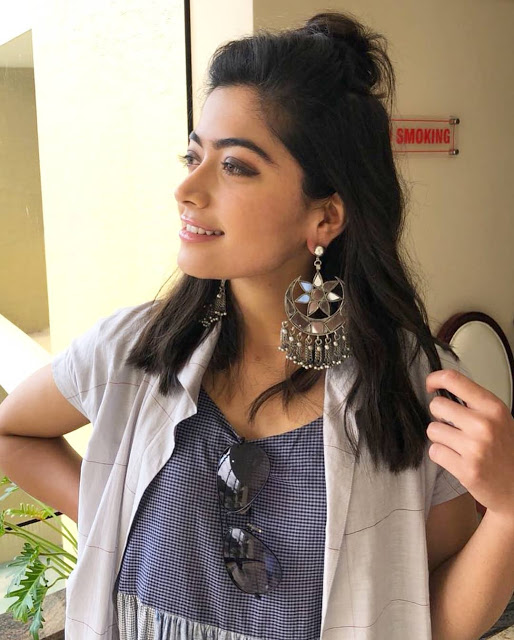 South Indian Actress Porn Rashmika Mandanna Nude Fucking XXX Naked Ass Pussy Boobs Pic (3)