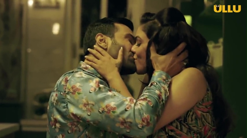 Indian Actress Naina Chhabra Fucked For Money B Grade Porn Video And XXX Porn Pic Gallery 2