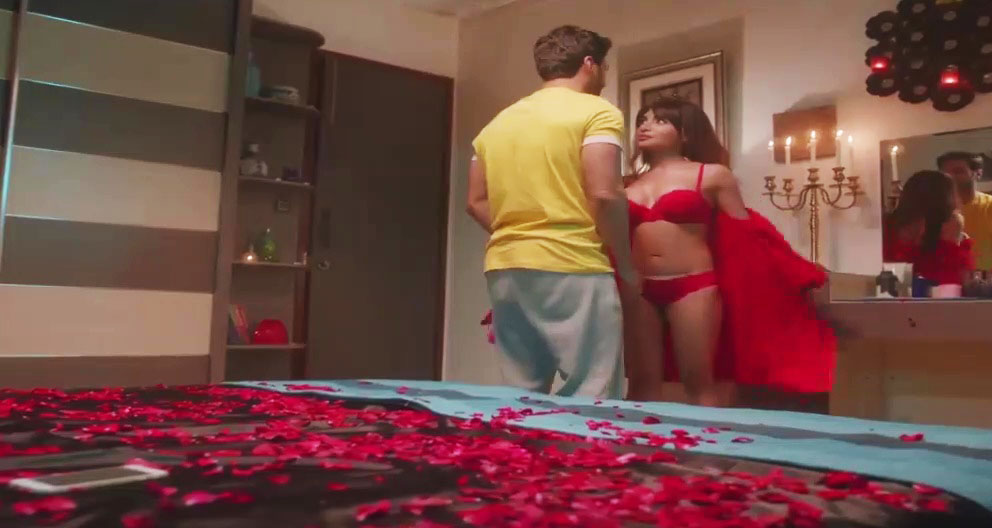 सासु माँ ने दामाद के साथ बनाये अवैध शारीरिक सम्बन्ध Indian Porn Video 2