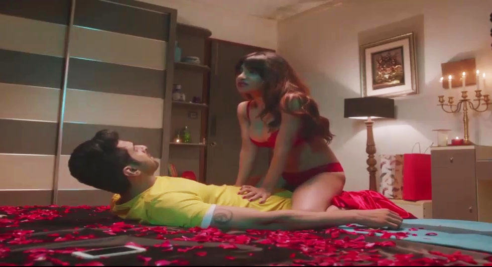 सासु माँ ने दामाद के साथ बनाये अवैध शारीरिक सम्बन्ध Indian Porn Video 3
