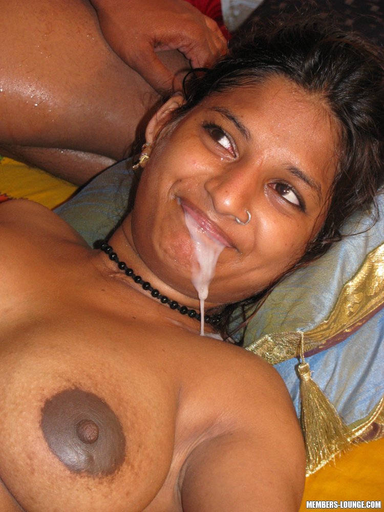 वीर्य मुह में Sperm In Girl Mouth अपनी अपनी बहनों को ग्रुप चुदाई के लिये परोसा Hindi Sex Story
