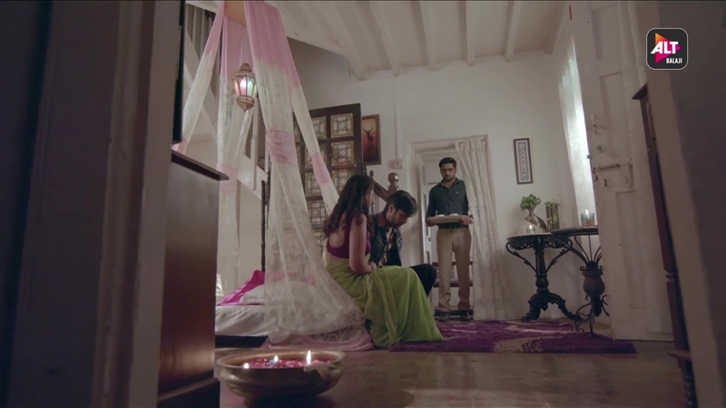 Web Series 18 Gandii Baat S4 Episode 1 बेताब दिल की तमन्ना Watch Online Or Download For Free In Full HD 16