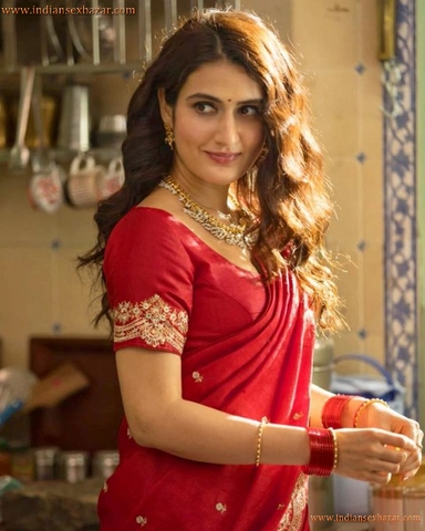 Bollywood Movie Actress Fatima Sana Shaikh Ki Chudai Nangi XXX Porn Photo Gallery Nude Ass Pussy Fucking Sex Pic 7