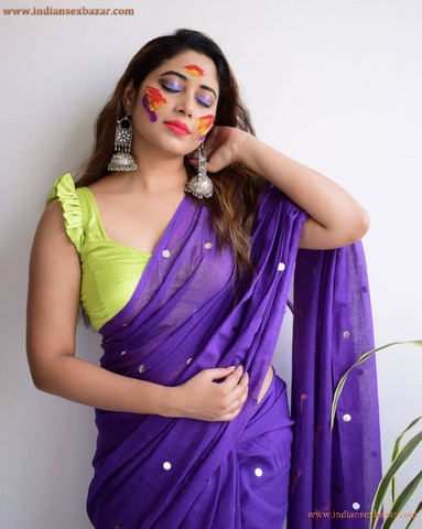होली पर खुबसूरत भाभी के सेक्सी जिस्म के साथ मस्ती करते हुए देवर Hot Photos Bold Pictures 10
