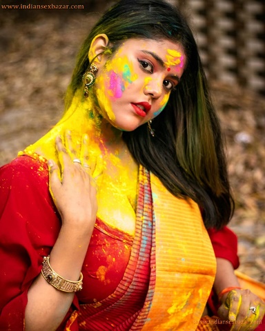 होली पर खुबसूरत भाभी के सेक्सी जिस्म के साथ मस्ती करते हुए देवर Hot Photos Bold Pictures 15