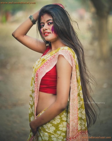 Sexy Indian Women Holi Colorful Photos होली के दिन माँ को चाचा ने रगड़ा रंग लगाने के बहाने Hot Pictures 6