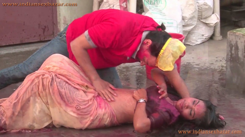 होली पर शराब पिलाकर चोदा कुँवारी बहन की वर्जिन चूत को होली पर कुँवारी बहन को शराब पिलाकर चोदा Hindi Sex Story Brother And Sister 5