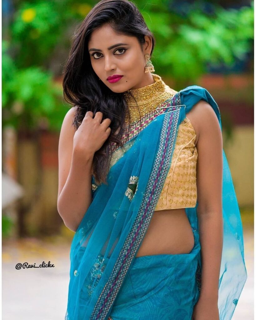Sexy and Hot Indian Girl In Blue Color Cotton Saree and Cut Sleeves Blouses or Sleeveless Blouse (5)