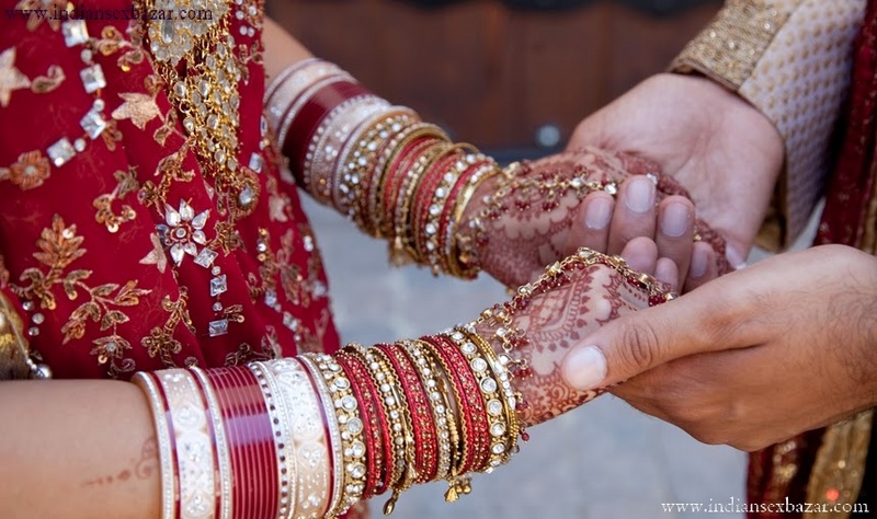 दूल्हा-दुल्हन-शादी-छोटे-भाई-से-चुदने-के-लिए-सलवार-कमीज-उतारी-हिंदी-सेक्स-स्टोरी