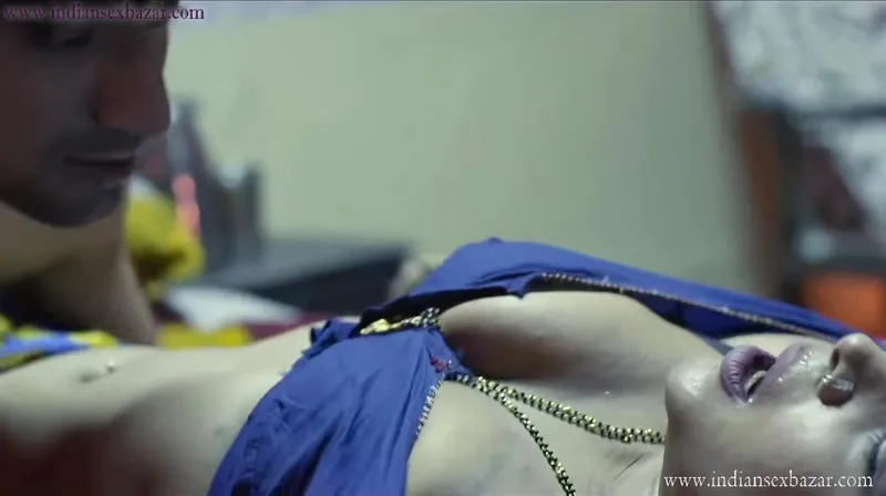 गाँव में मामी के साथ जबरदस्ती सेक्स Palang Tod Gaon Ki Garmi Indian Forced Sex Video