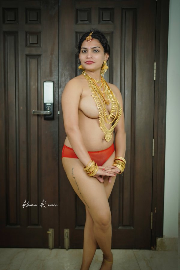 Malayalam-Model-Resmi-R-Nair-Sensual-Nude-Photos-XXX-Porn-Pic-Gallery-33