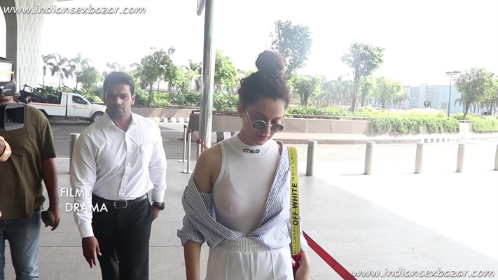 Indian-Film-Actress-Kangana-Ranaut-Real-Big-Breasts-Nipple-Visible-Full-HD-Hot-and-Sexy-Video-Big-Boobs-Pics-2