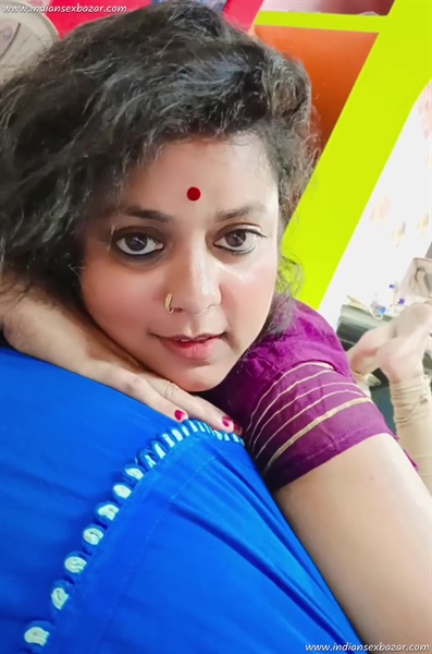 भतीजे-ने-लंड-पर-तेल-लगाकर-नंगी-चाची-की-गांड-और-चूत-को-चोदा-XXX-हिंदी-सेक्स-कहानी-1