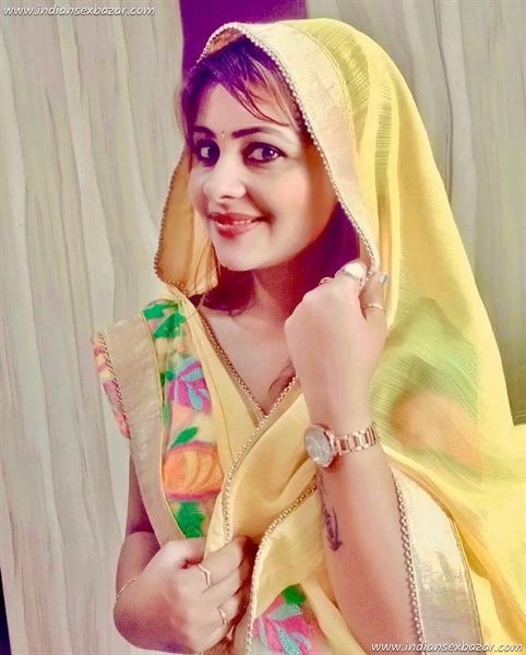 बॉडी-लोशन-लगाकर-नशीली-भाभी-की-गांड-मारी-डॉगी-सेक्स-स्टाइल-में-भाभी-देवर-XXX-हिंदी-सेक्स-कहानी-1