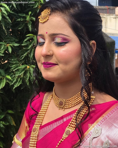 धर्मशाला-में-खुद-चूत-चुदवाने-की-पहल-करी-मामा-ससुर-की-शादी-शुदा-बेटी-ने-हिंदी-XXX-सेक्स-स्टोरी