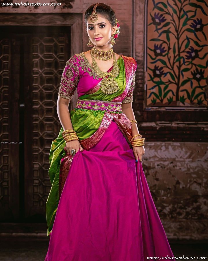 Beautiful-Chennai-Bride-in-Lehenga-Choli-Full-HD-Pics-Bridal-Makeup-Dress-Jewellery-1