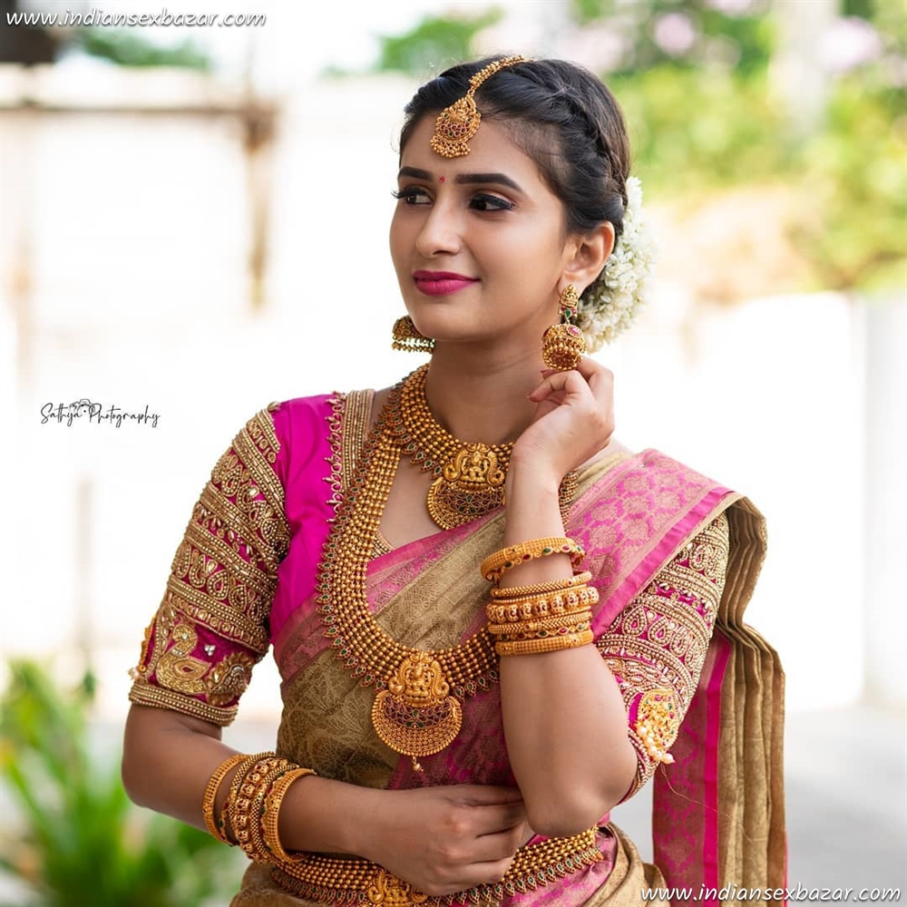 Free-Watch-Download-Stock-Photos-South-Indian-Bride-Full-HD-Pics-Bridal-Makeup-Dresses-Jewelry-Images-11