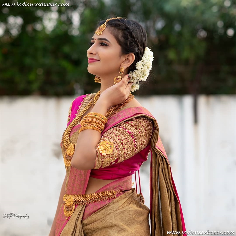 Free-Watch-Download-Stock-Photos-South-Indian-Bride-Full-HD-Pics-Bridal-Makeup-Dresses-Jewelry-Images-23