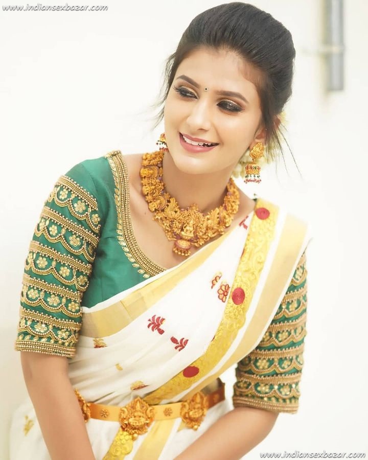 Free-Watch-Download-Stock-Photos-South-Indian-Bride-Full-HD-Pics-Bridal-Makeup-Dresses-Jewelry-Images-26