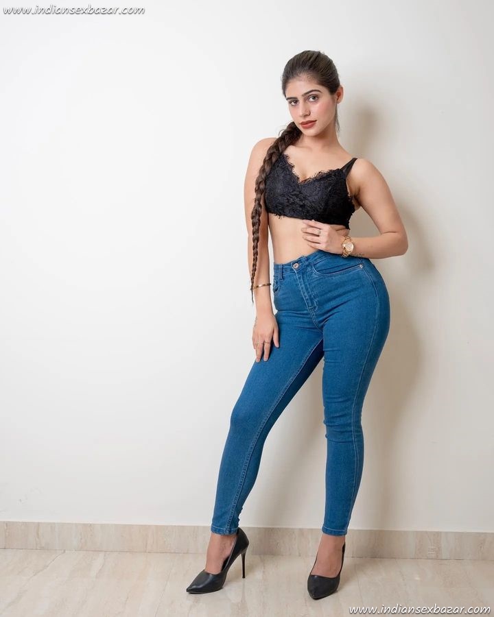 Indian Girl Stripping Jeans T Shirts Becoming Nude Hot and Sexy Photos Download (6)