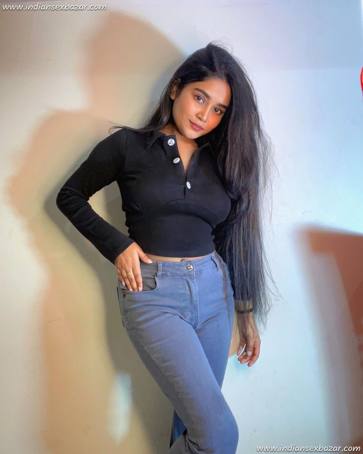 Jeans-Pant-and-Top-Exploring-Inner-Beauty-of-Indian-Girls-Full-HD-Royalty-Free-Stock-Images-11