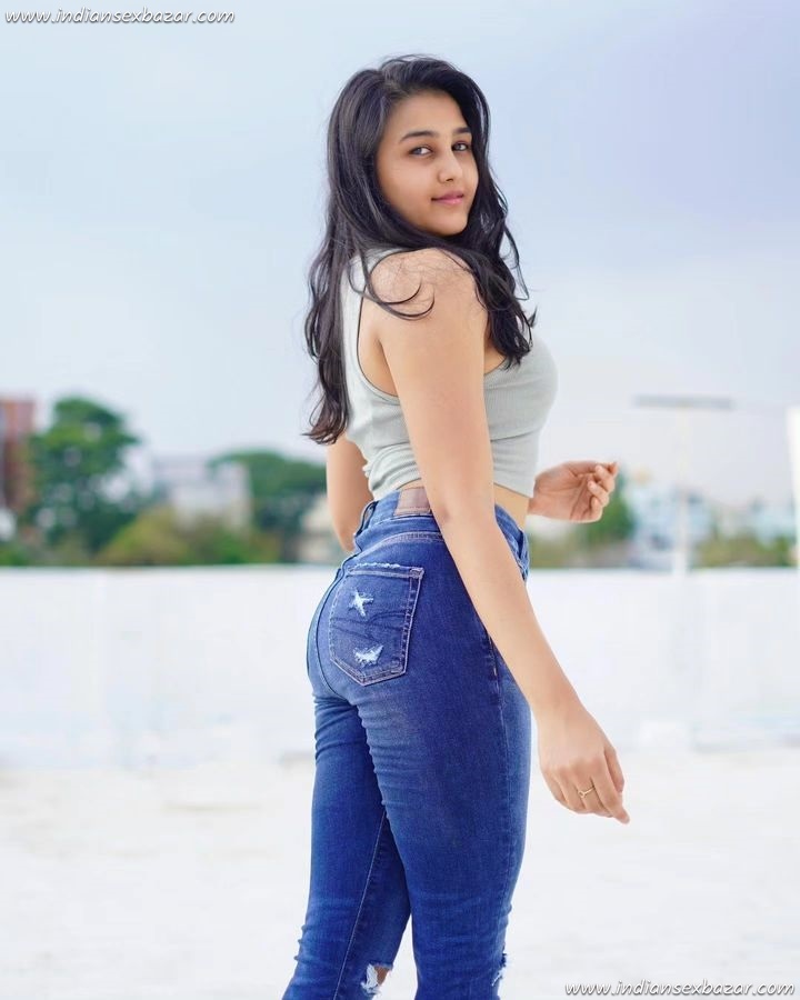 Jeans-Pant-and-Top-Exploring-Inner-Beauty-of-Slim-Indian-School-Girls-Free-High-Definition-Photos-2