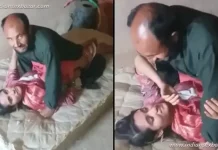 इंसेस्ट पोर्न: मुस्लिम सहेली को उसके अब्बू से चुदते देखा मुस्लिम सहेली को उसके अब्बू से चुदते देखा बाप बेटी की सेक्स करते हुए इंसेस्ट पोर्न MMS विडियो Muslim friend seen getting fucked by her father father daughter sex incest porn MMS video